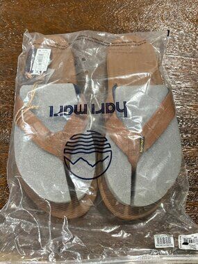 Harimari Hari Mari Men's Dunes Tobacco sz 11 Flip Flop Sandals NWT NEW
